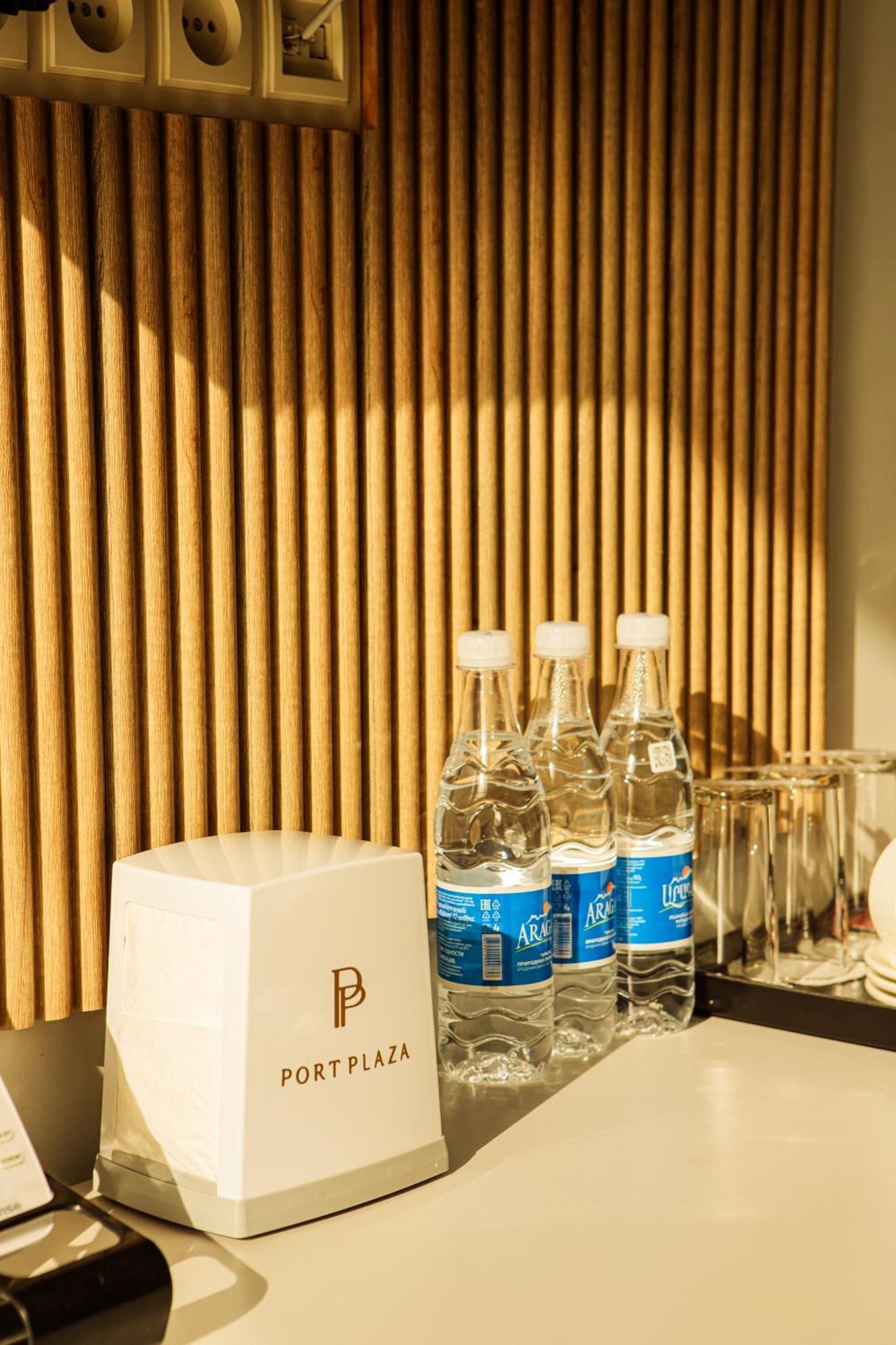Port Plaza Evn Hotel P'arak'ar Ngoại thất bức ảnh